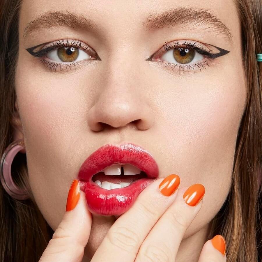 Glossy Lip Stain