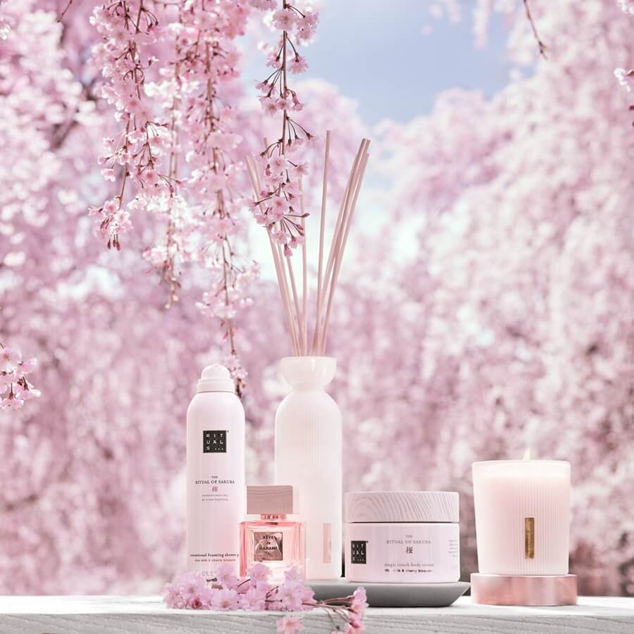 The Ritual of Sakura Scented Candle