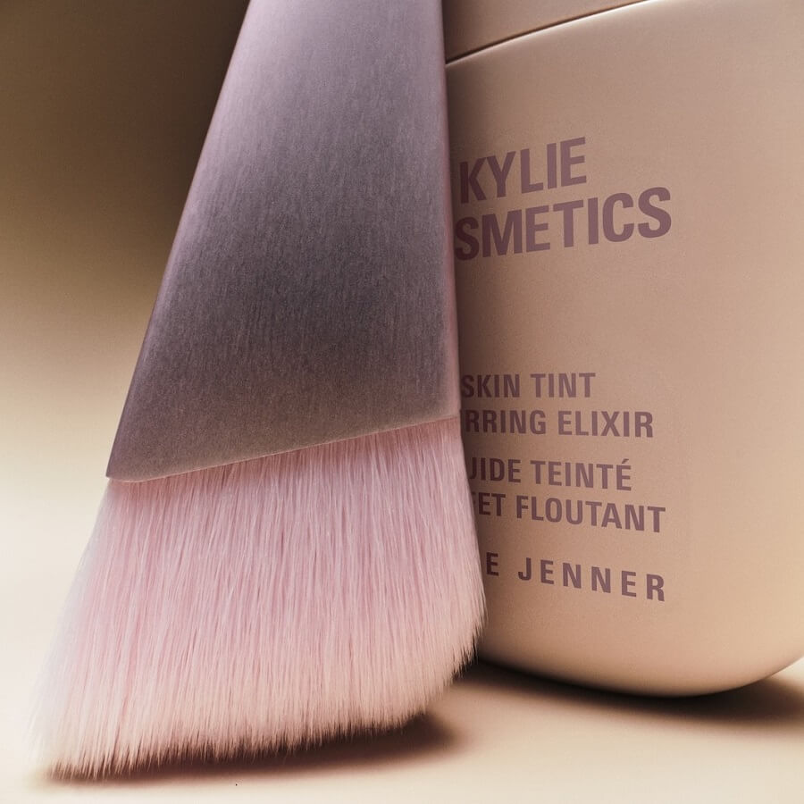 Skin Tint Blurring Elixir Brush