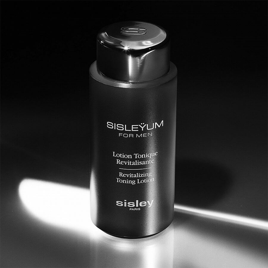 Sisleÿum Revitalizing Toning Lotion
