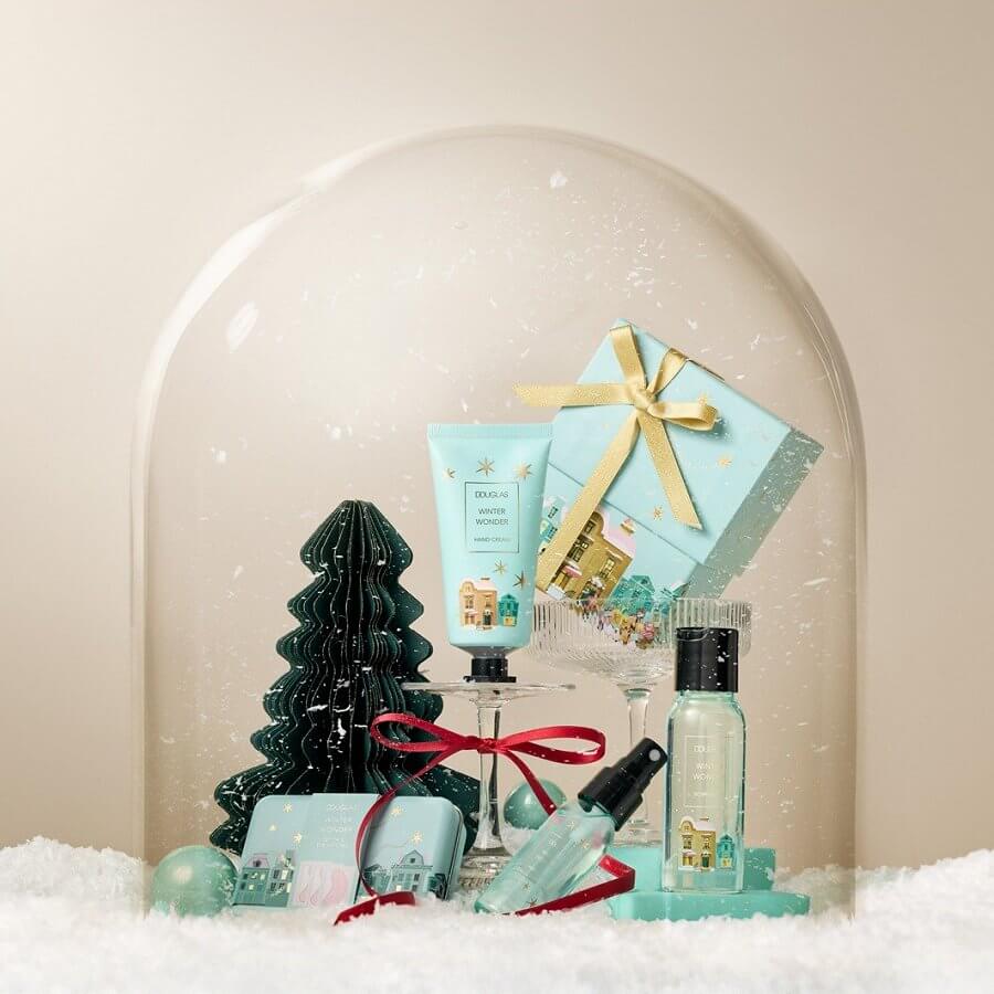 Winter Wonder Shower Cracker Set