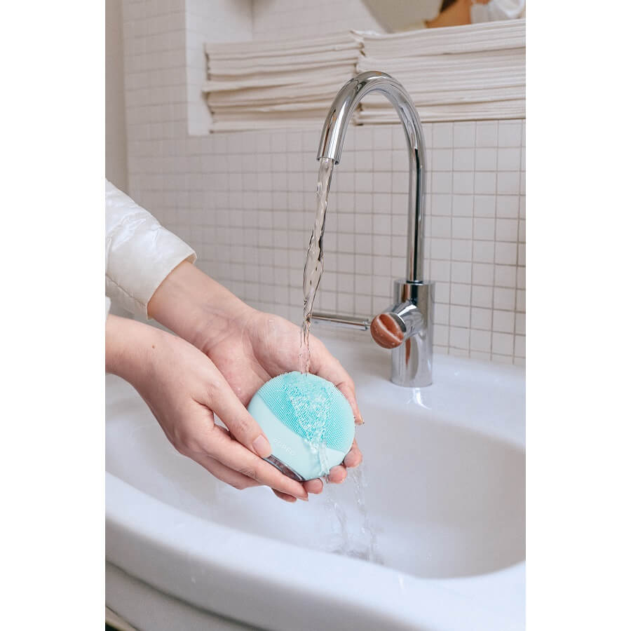 Foreo Luna™ 4 Mini Arctic Blue