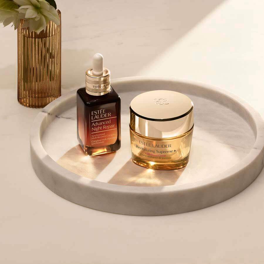 Revitalizing Supreme+ Moisturizer Youth Power Creme