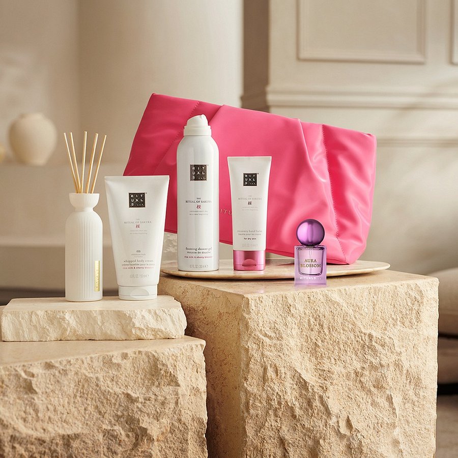 The Ritual of Sakura Large Gift Set