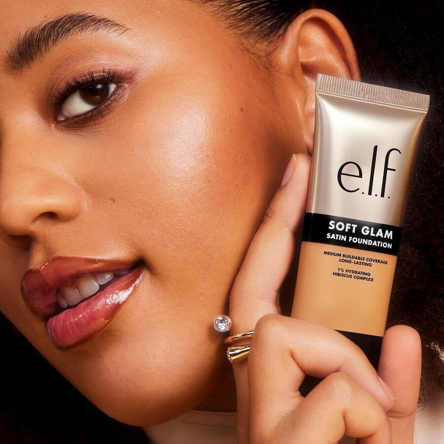 Soft Glam Satin Foundation