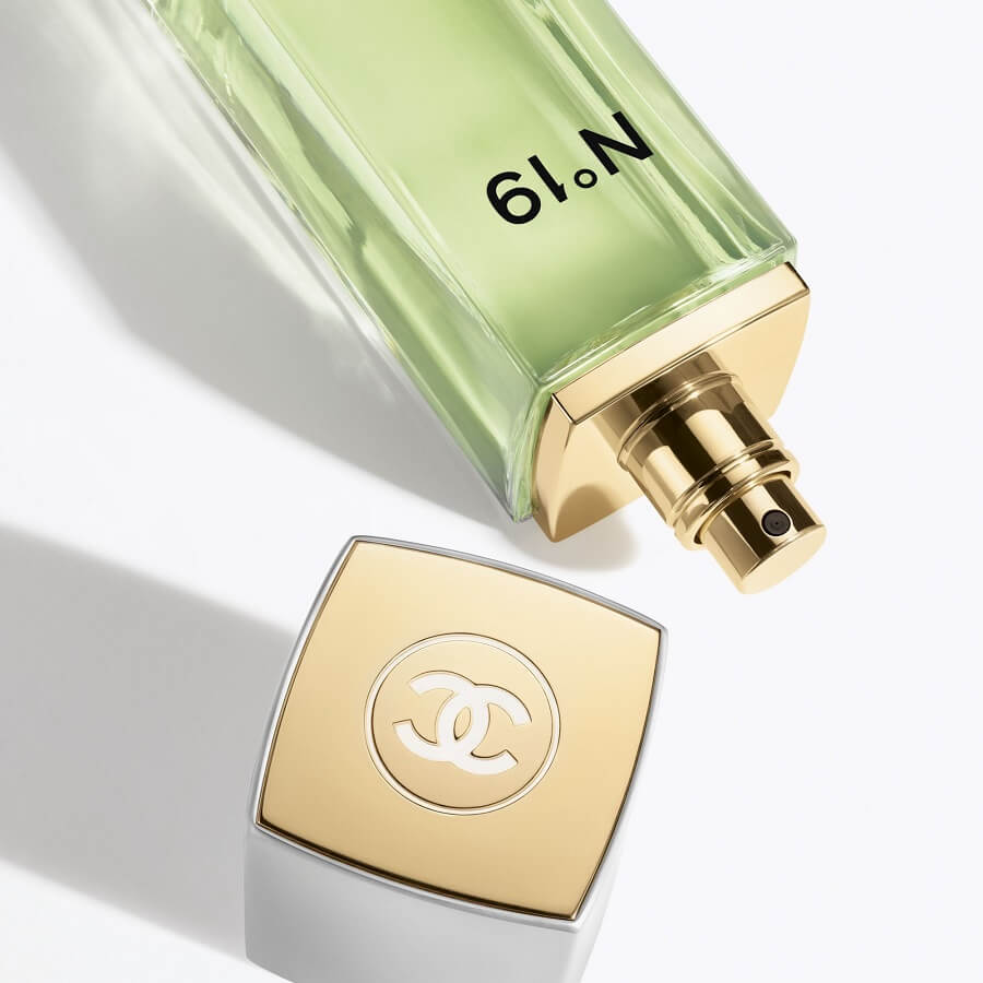 EAU DE TOILETTE U SPREJU