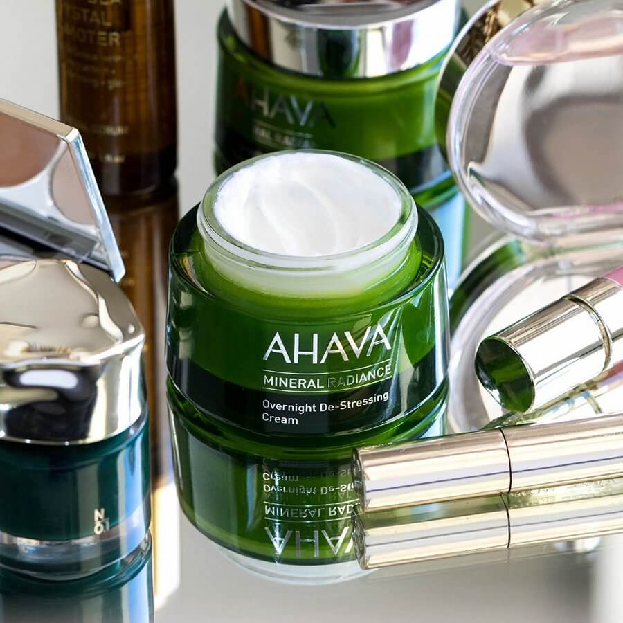 Mineral Radiance Energizing Day Cream SPF15
