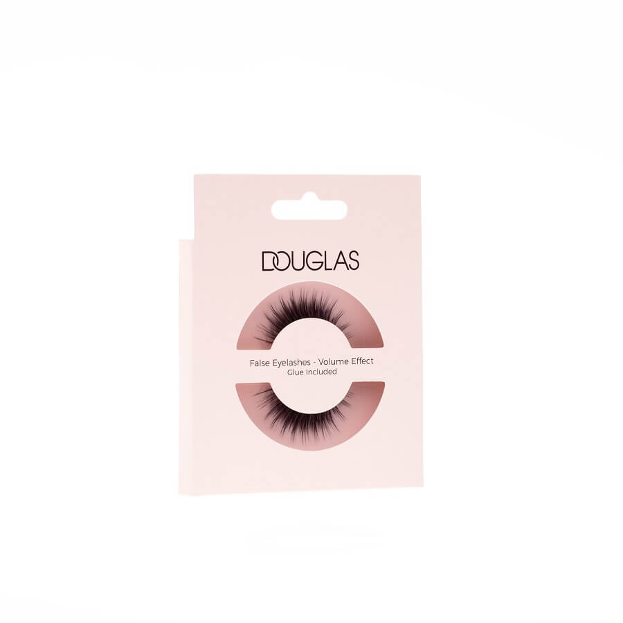 False Eyelashes Volume Effect