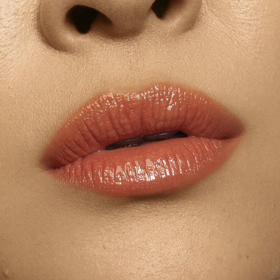 Light Lock Lip Gloss