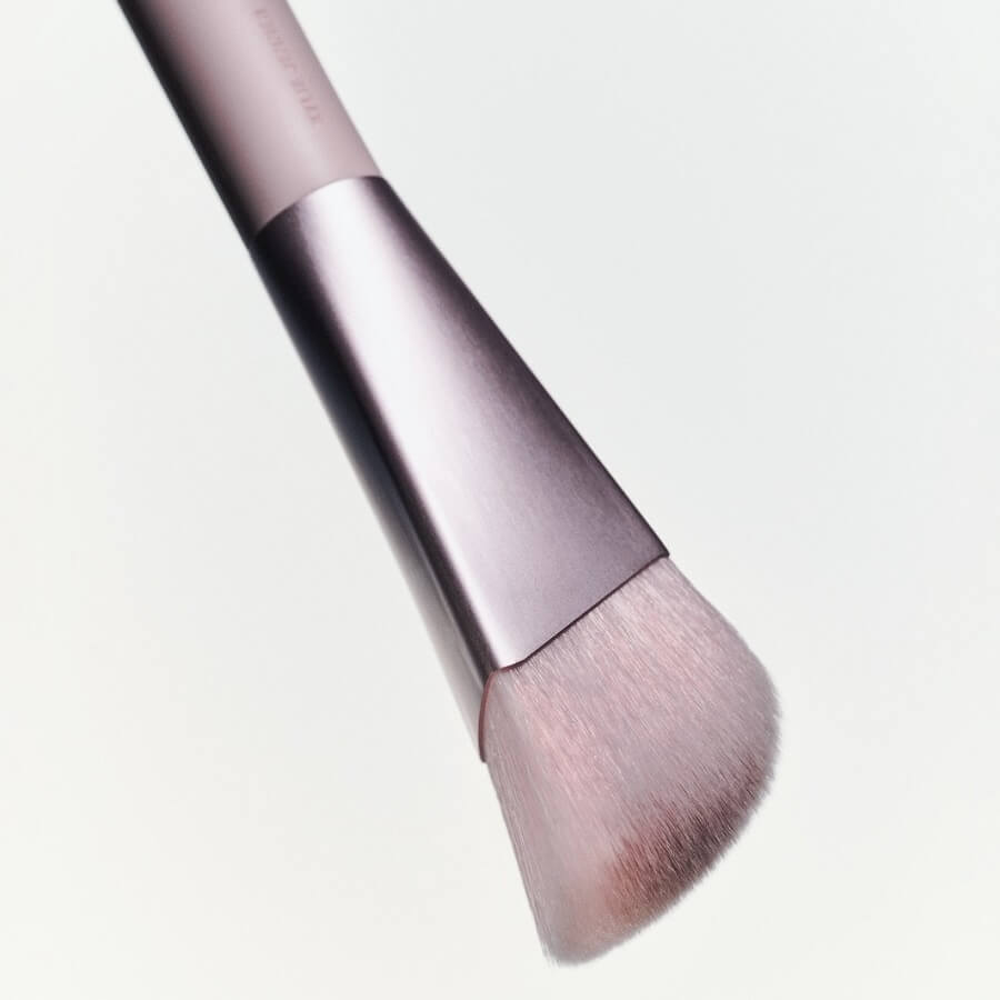 Skin Tint Blurring Elixir Brush