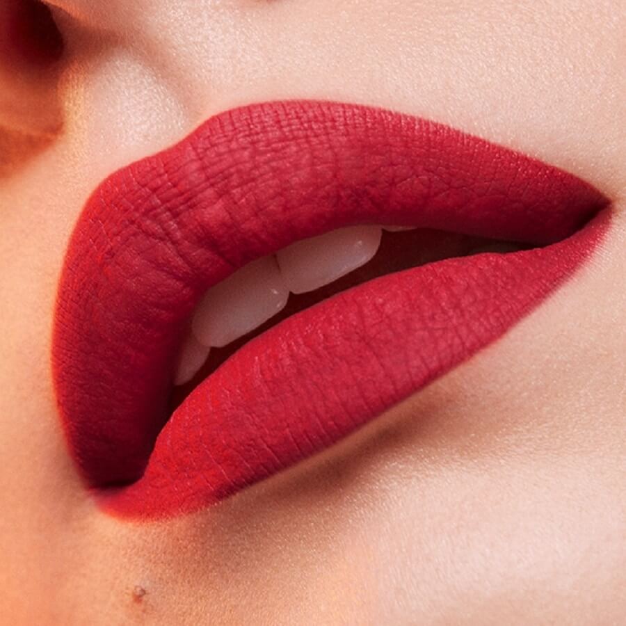 Pure Color Whipped Matte Lip Color