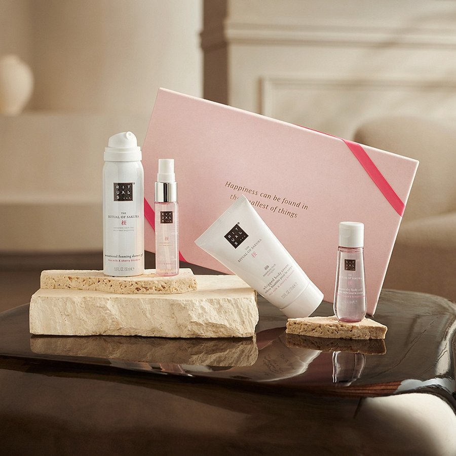 The Ritual of Sakura Small Gift Set