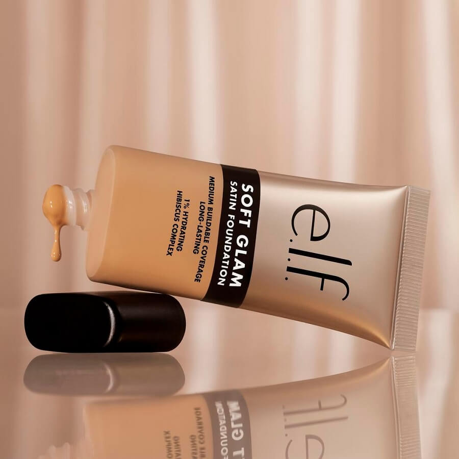 Soft Glam Satin Foundation