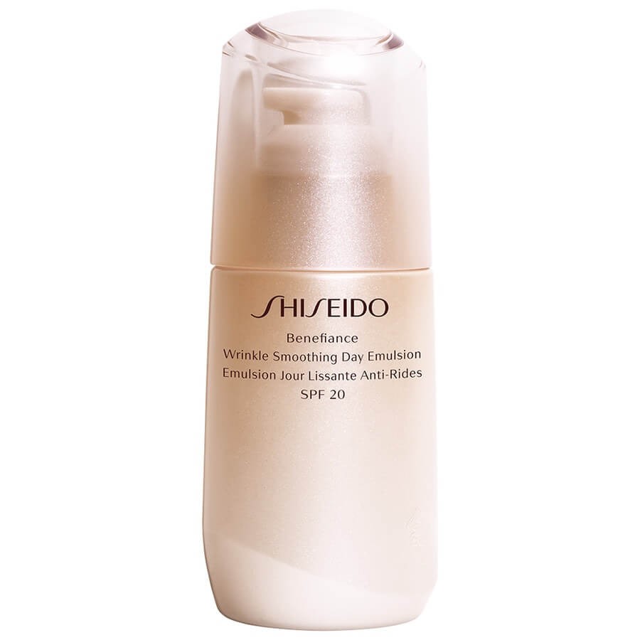 Shiseido - Benefiance Wrinkle Smoothing Day Emulsion SPF20 - 