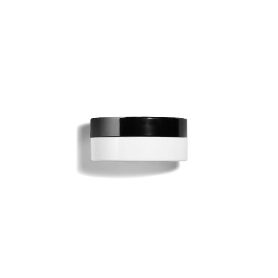 CHANEL HYDRA BEAUTY NUTRITION HRANJIVI BALZAM ZA USNE 10 g